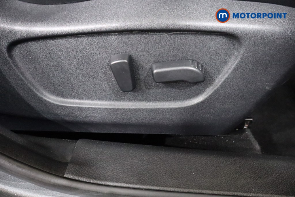 Nissan Qashqai N-Motion Manual Petrol SUV - Stock Number (1593811) - 15th supplementary image