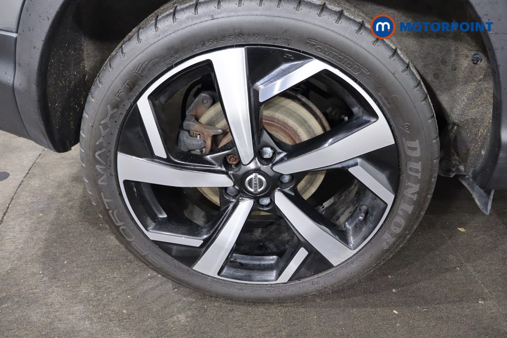 Nissan Qashqai N-Motion Manual Petrol SUV - Stock Number (1593811) - 28th supplementary image