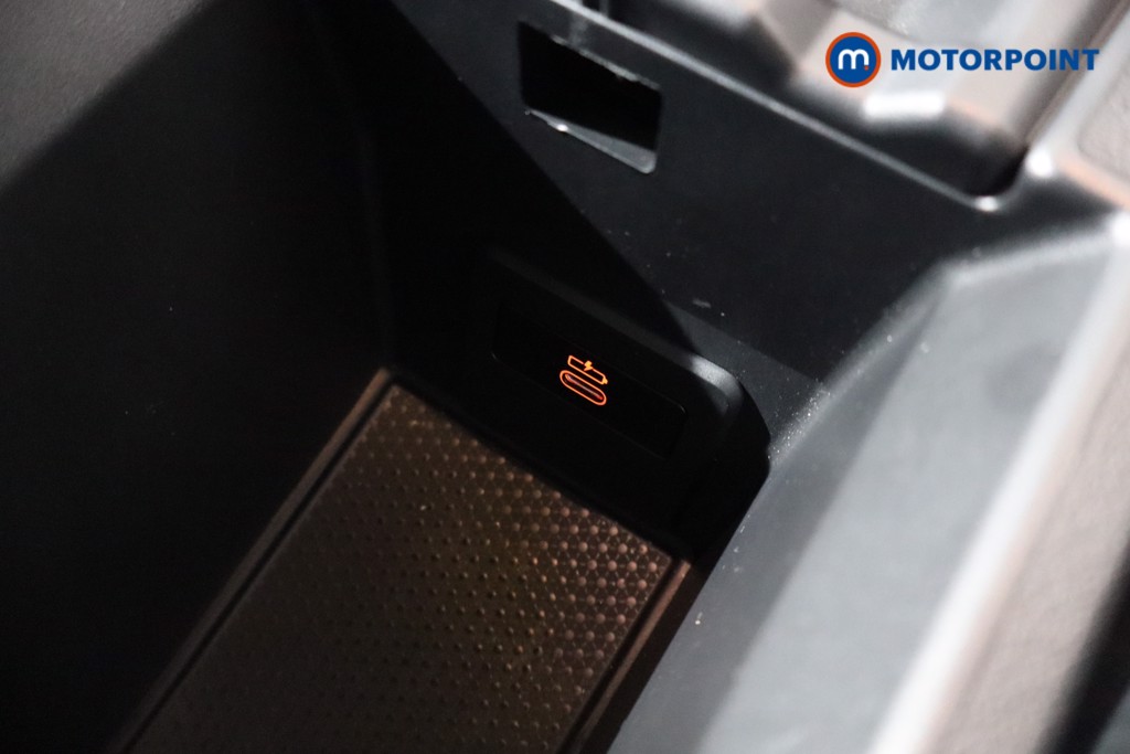 BMW 1 Series M Sport Automatic Petrol Hatchback - Stock Number (1596218) - 20th supplementary image