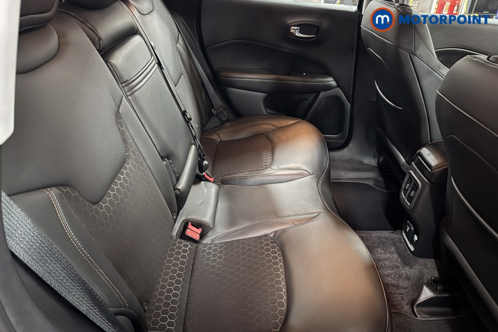 Jeep Compass Longitude Manual Petrol SUV - Stock Number (1530710) - 14th supplementary image