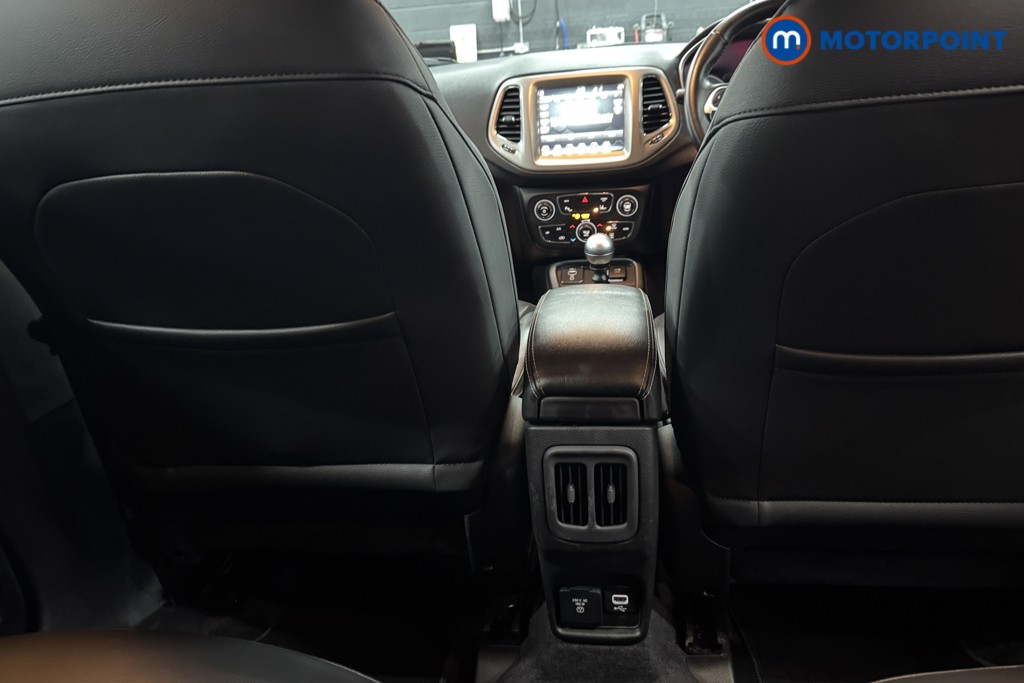 Jeep Compass Longitude Manual Petrol SUV - Stock Number (1530710) - 15th supplementary image