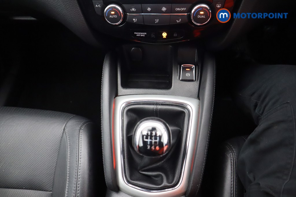 Nissan Qashqai Tekna Manual Petrol SUV - Stock Number (1593250) - 13th supplementary image