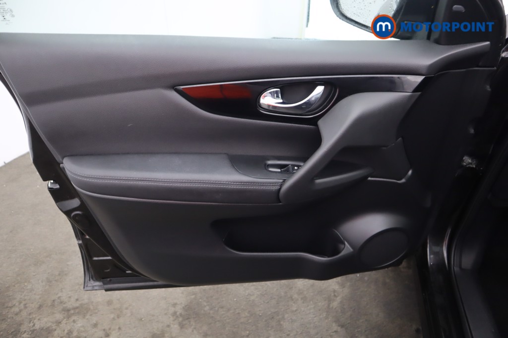 Nissan Qashqai Tekna Manual Petrol SUV - Stock Number (1593250) - 34th supplementary image