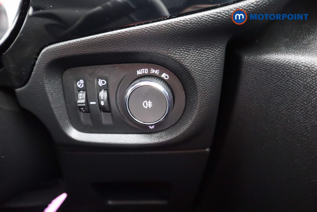 Vauxhall Corsa SE Manual Petrol Hatchback - Stock Number (1594710) - 7th supplementary image