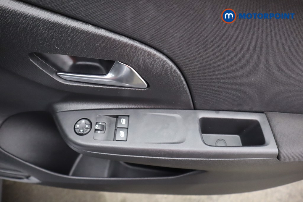 Vauxhall Corsa SE Manual Petrol Hatchback - Stock Number (1594710) - 16th supplementary image
