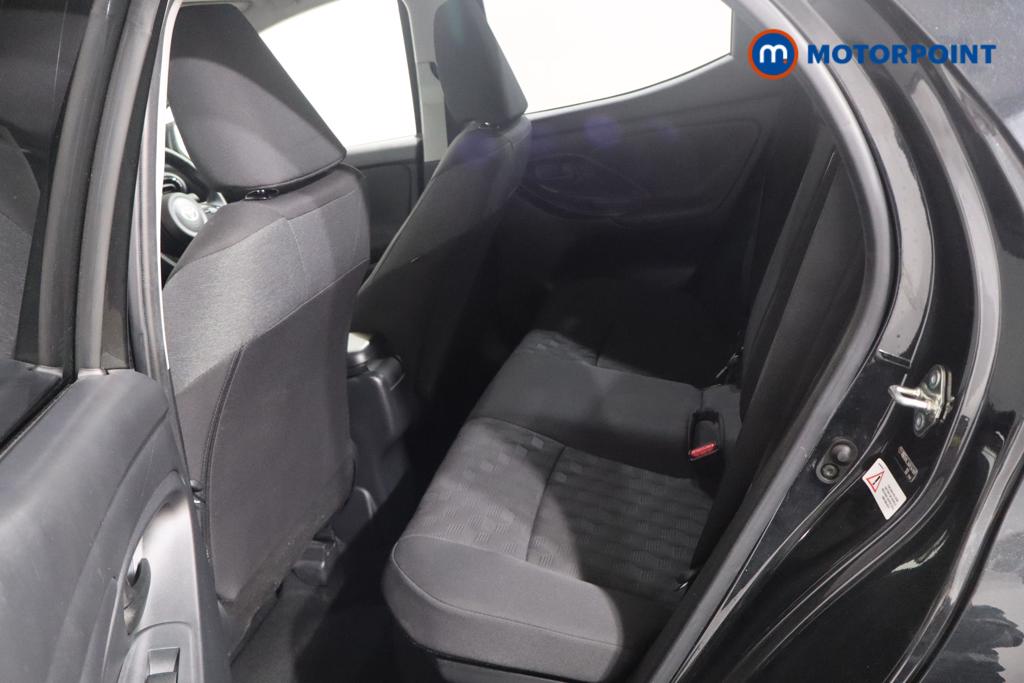 Toyota Yaris Design Automatic Petrol-Electric Hybrid Hatchback - Stock Number (1580669) - 16th supplementary image