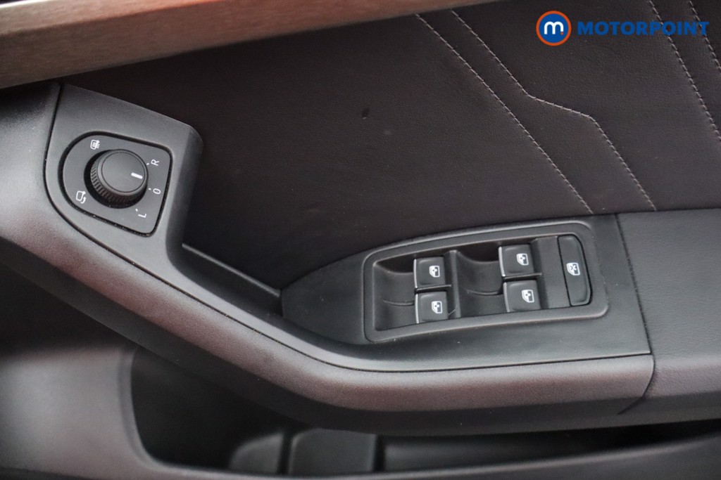 Seat Ateca Xperience Automatic Petrol SUV - Stock Number (1582904) - 11th supplementary image