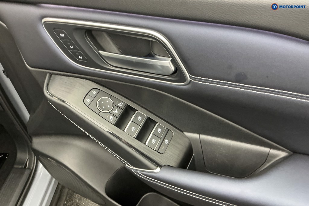 Nissan Qashqai Tekna-Plus Automatic Petrol SUV - Stock Number (1585738) - 23rd supplementary image