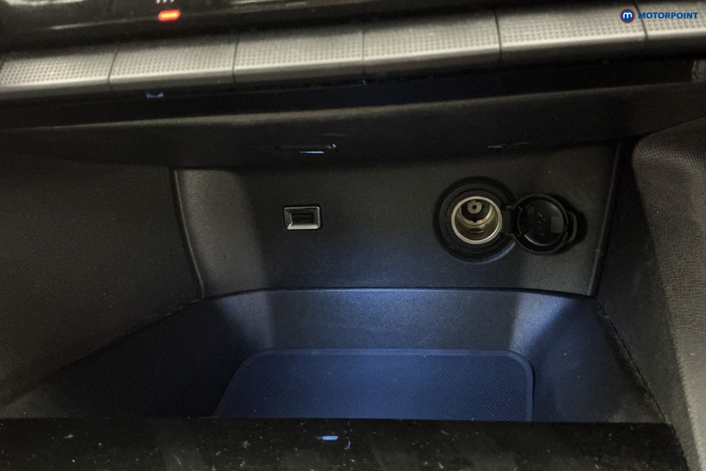 Peugeot 5008 Active Premium Manual Diesel SUV - Stock Number (1587645) - 16th supplementary image