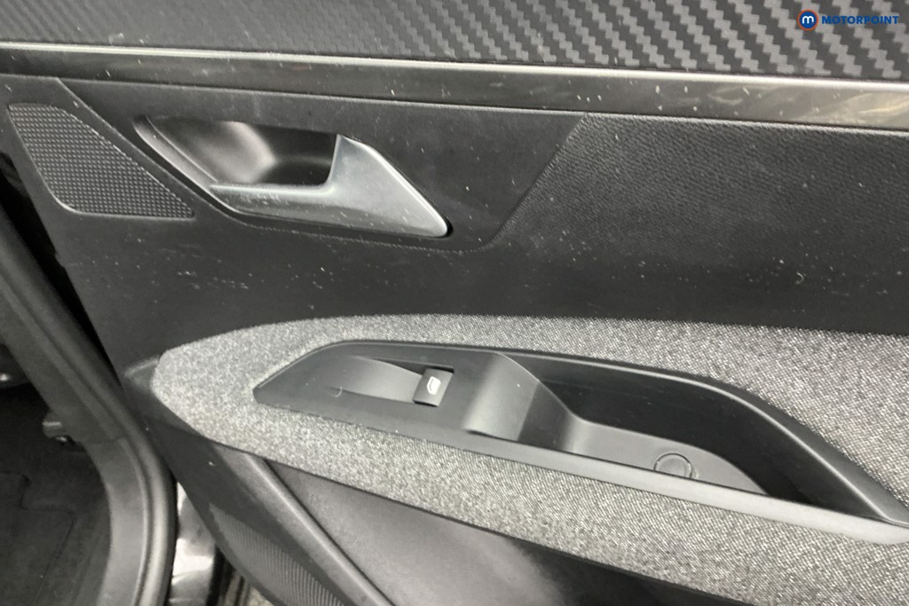 Peugeot 5008 Active Premium Manual Diesel SUV - Stock Number (1587645) - 30th supplementary image