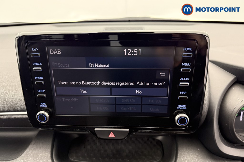 Toyota Yaris Design Automatic Petrol-Electric Hybrid Hatchback - Stock Number (1588069) - 7th supplementary image