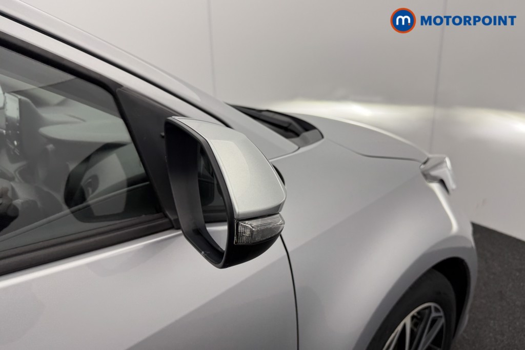 Toyota Yaris Design Automatic Petrol-Electric Hybrid Hatchback - Stock Number (1588069) - 17th supplementary image