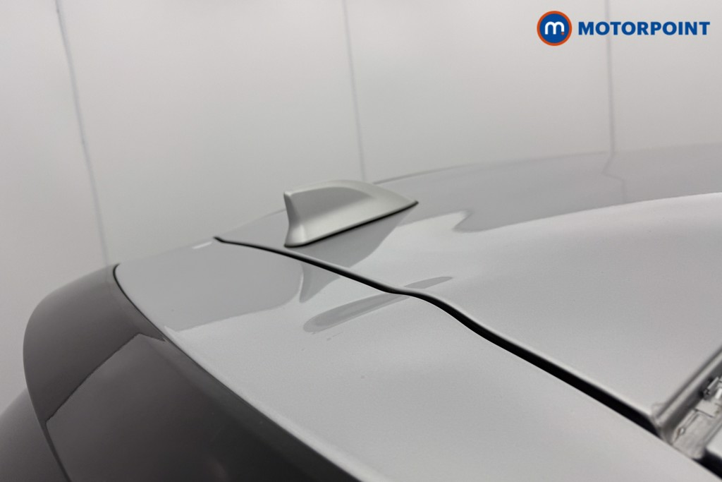 Toyota Yaris Design Automatic Petrol-Electric Hybrid Hatchback - Stock Number (1588069) - 18th supplementary image