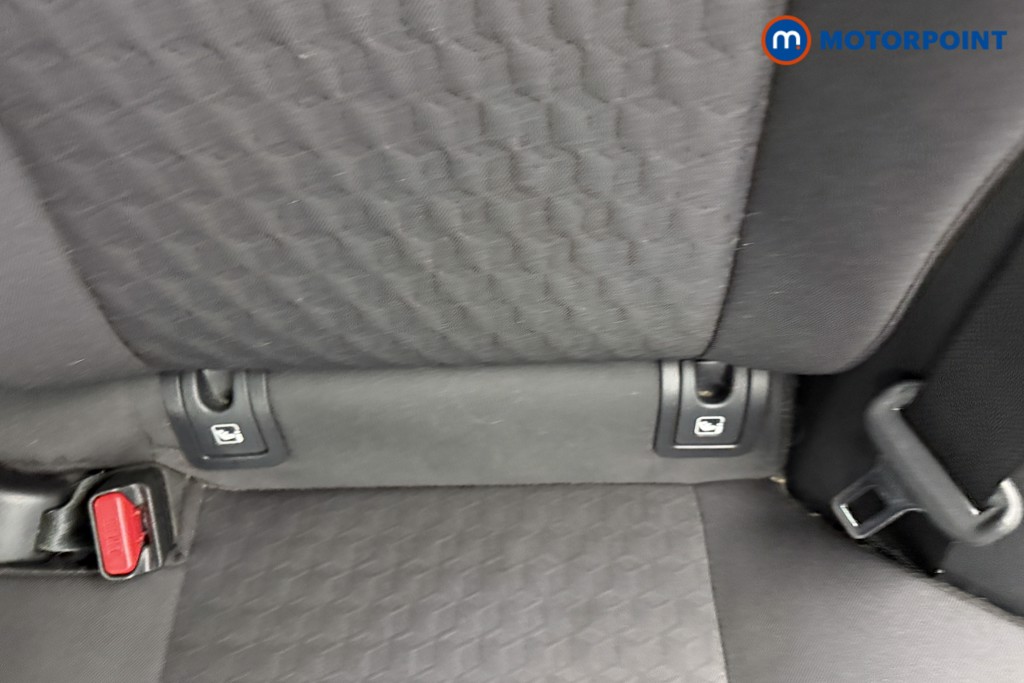 Toyota Yaris Design Automatic Petrol-Electric Hybrid Hatchback - Stock Number (1588069) - 23rd supplementary image