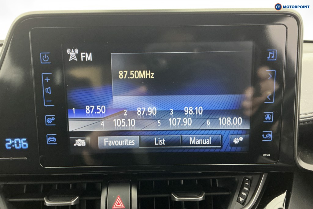 Toyota C-Hr Icon Automatic Petrol-Electric Hybrid SUV - Stock Number (1588540) - 2nd supplementary image