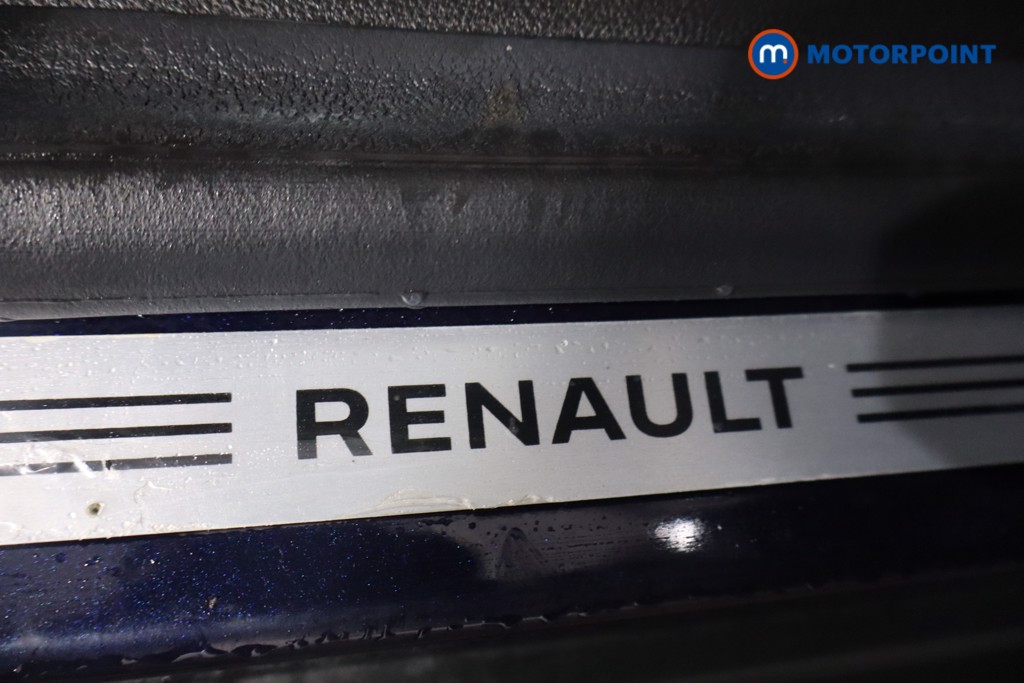 Renault Scenic E-Tech Iconic Automatic Electric People Carrier - Stock Number (1588625) - 22nd supplementary image