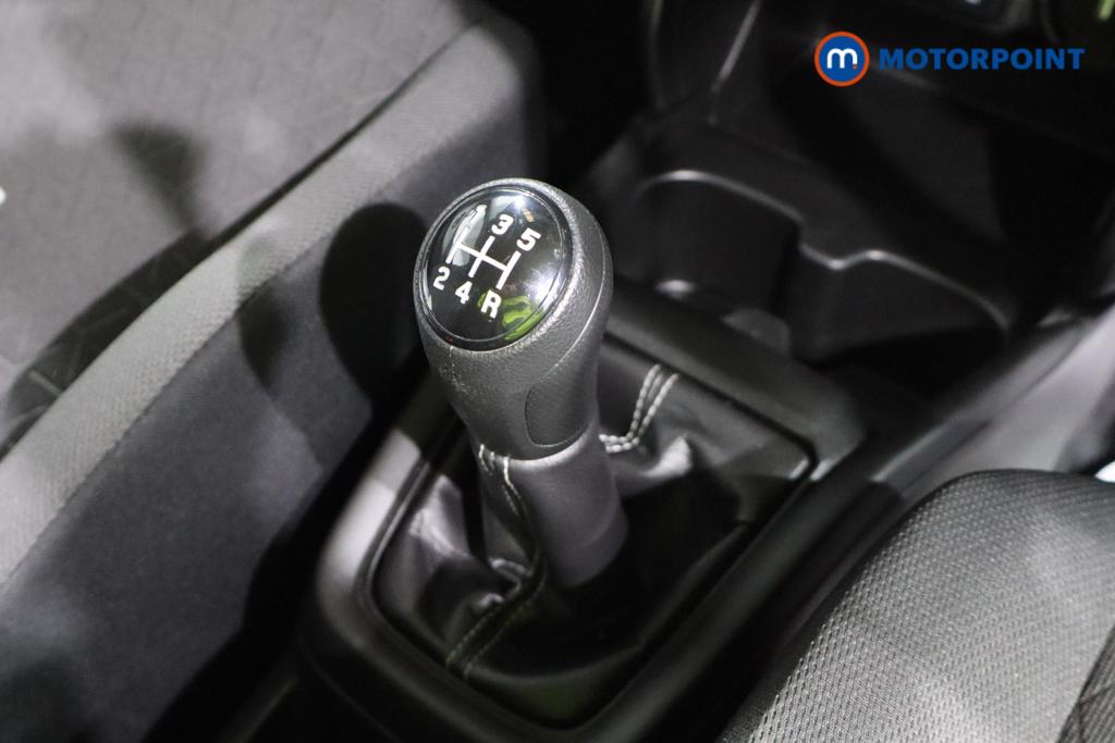 Suzuki Swift Motion Manual Petrol Hatchback - Stock Number (1588630) - 5th supplementary image