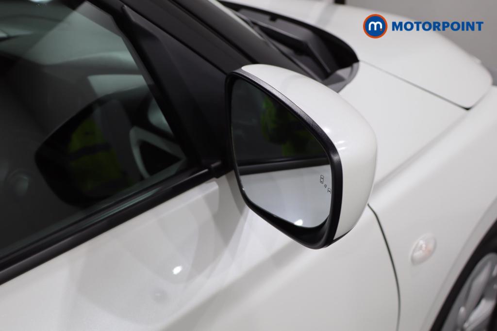 Suzuki Swift Motion Manual Petrol Hatchback - Stock Number (1588630) - 10th supplementary image