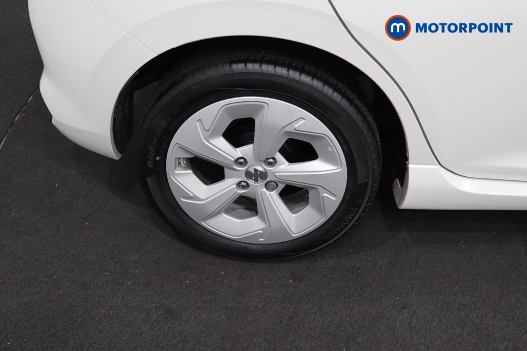 Suzuki Swift Motion Manual Petrol Hatchback - Stock Number (1588630) - 15th supplementary image