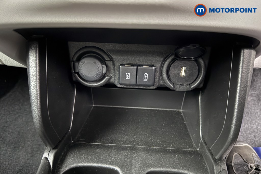 Suzuki Swift Motion Manual Petrol Hatchback - Stock Number (1588632) - 12th supplementary image