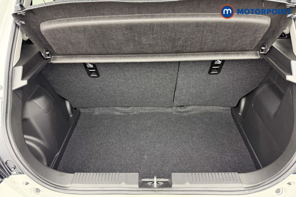 Suzuki Swift Motion Manual Petrol Hatchback - Stock Number (1588632) - 20th supplementary image