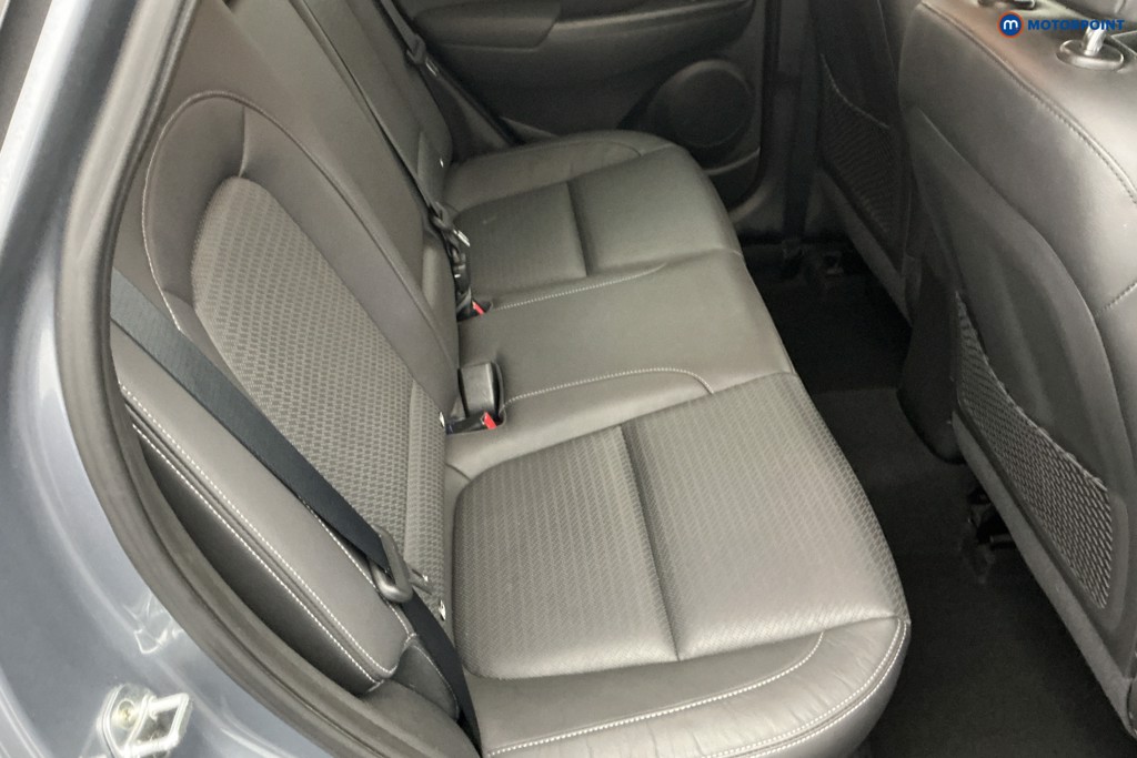 Hyundai Kona Premium Se Manual Petrol SUV - Stock Number (1588936) - 4th supplementary image