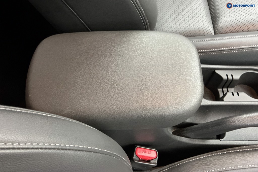 Hyundai Kona Premium Se Manual Petrol SUV - Stock Number (1588936) - 12th supplementary image