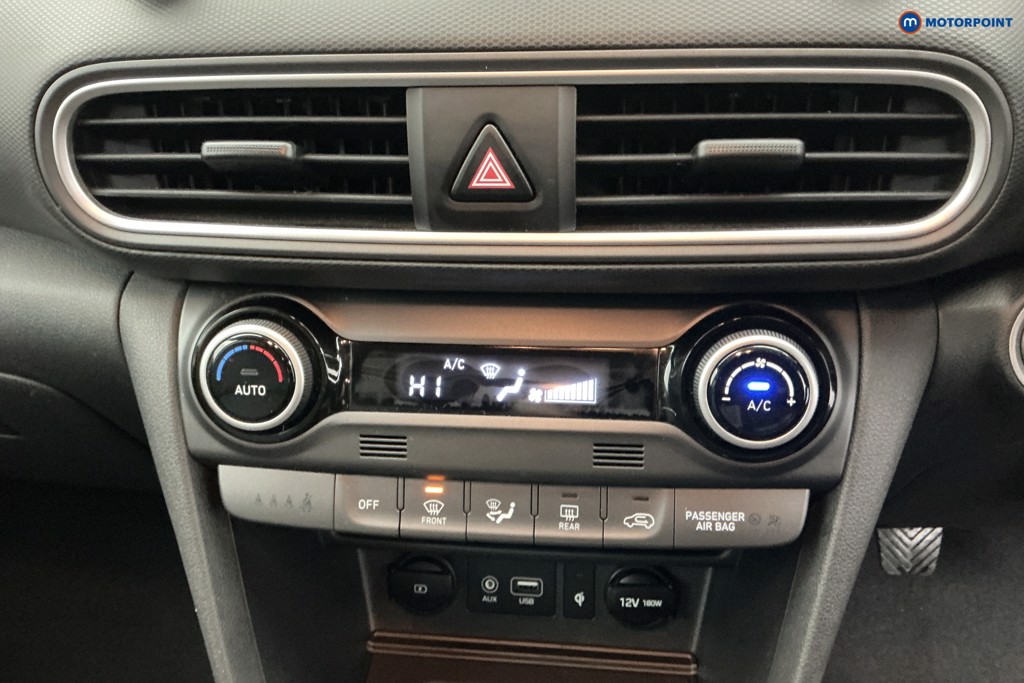 Hyundai Kona Premium Se Manual Petrol SUV - Stock Number (1588936) - 16th supplementary image