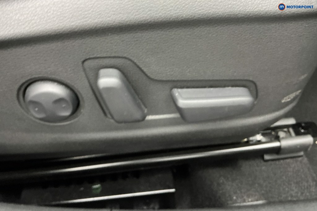 Hyundai Kona Premium Se Manual Petrol SUV - Stock Number (1588936) - 21st supplementary image