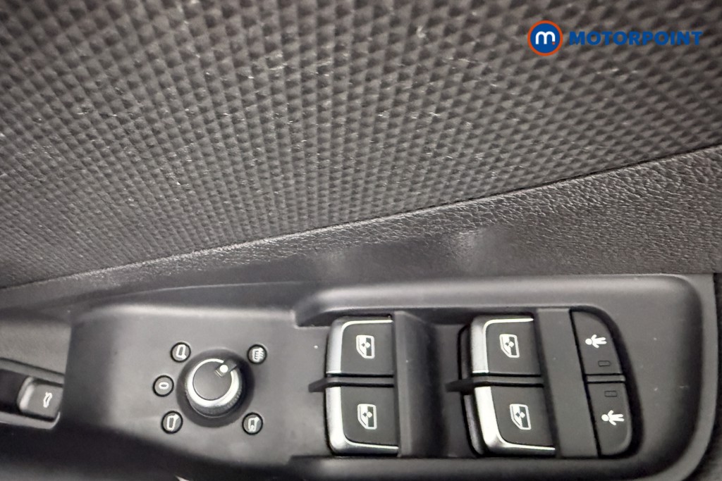 Audi Q2 S Line Manual Petrol SUV - Stock Number (1589374) - 19th supplementary image