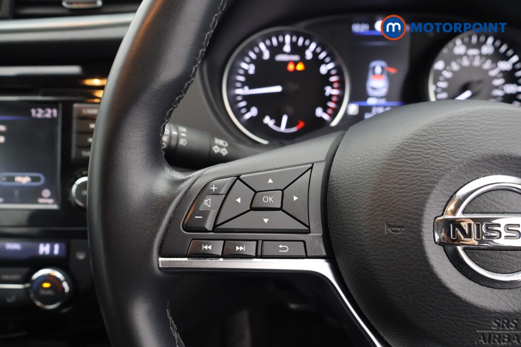 Nissan Qashqai Acenta Premium Automatic Petrol SUV - Stock Number (1589463) - 2nd supplementary image