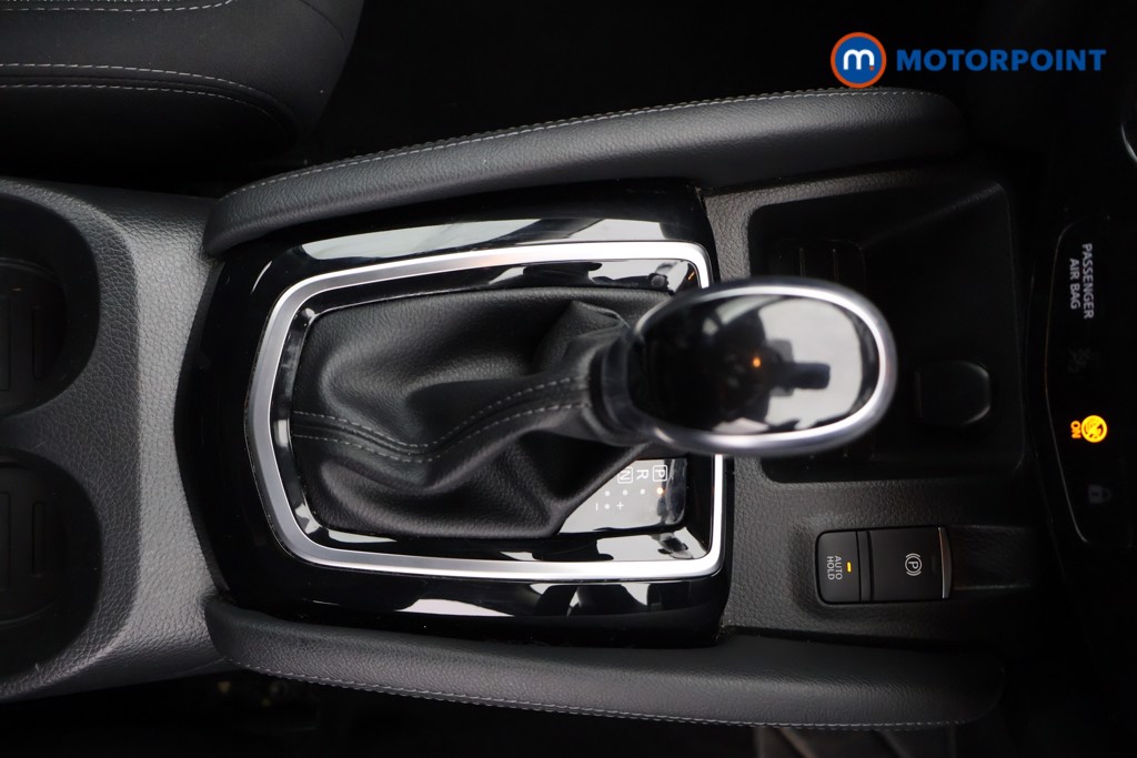 Nissan Qashqai Acenta Premium Automatic Petrol SUV - Stock Number (1589463) - 7th supplementary image