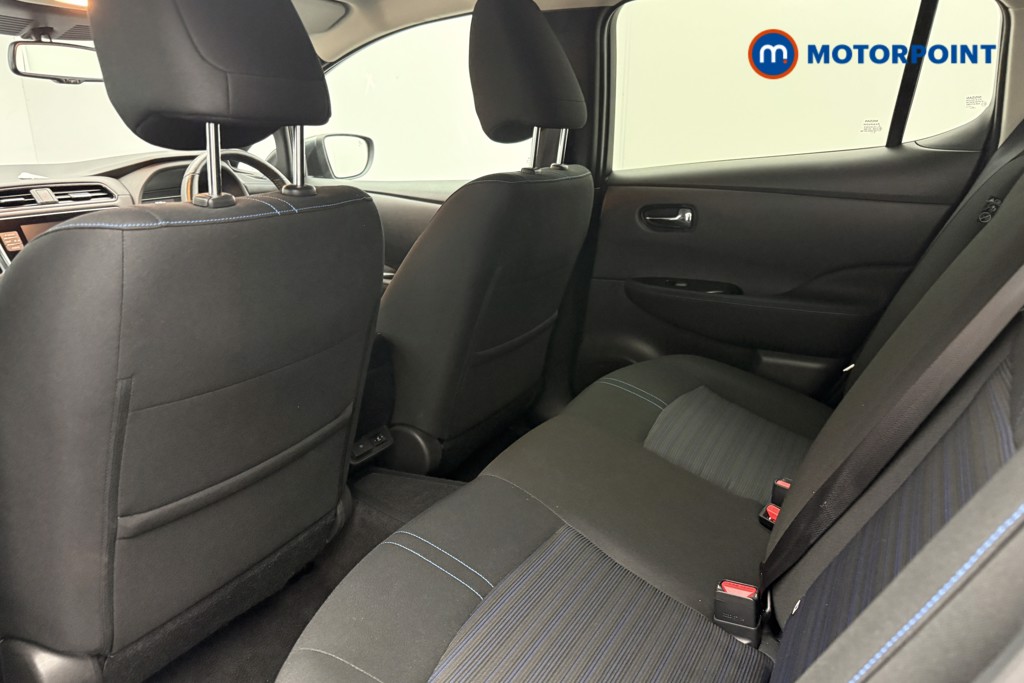 Nissan Leaf N-Connecta Automatic Electric Hatchback - Stock Number (1589537) - 4th supplementary image