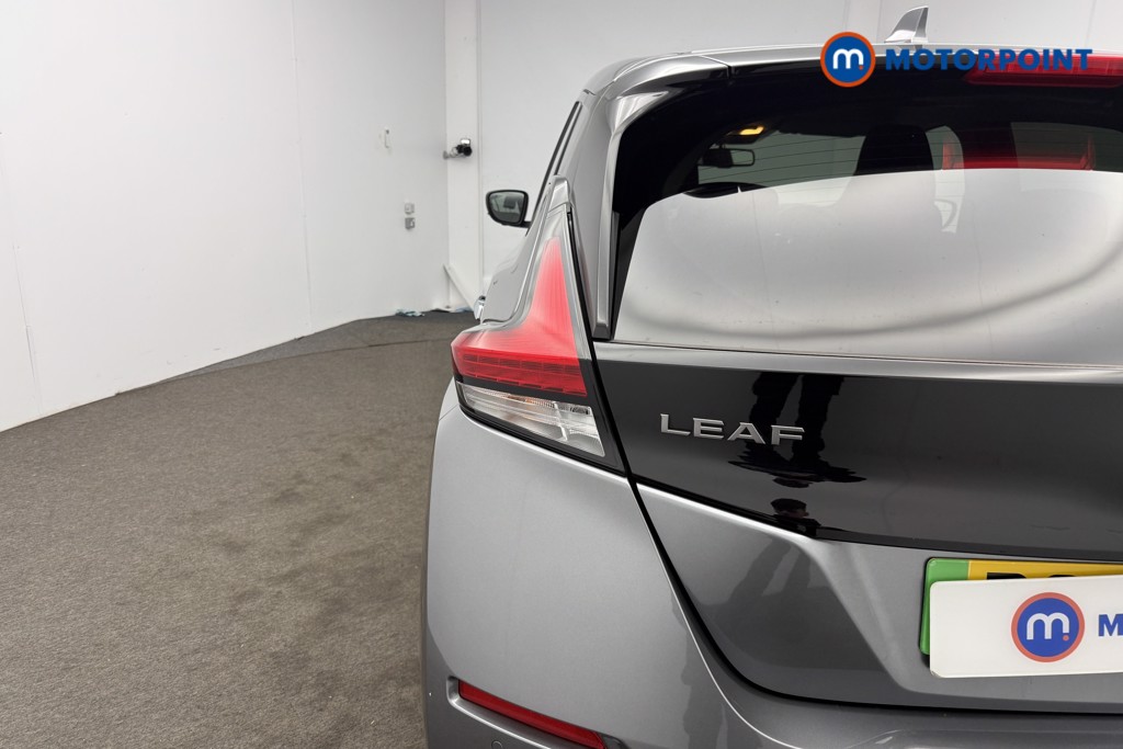 Nissan Leaf N-Connecta Automatic Electric Hatchback - Stock Number (1589537) - 5th supplementary image