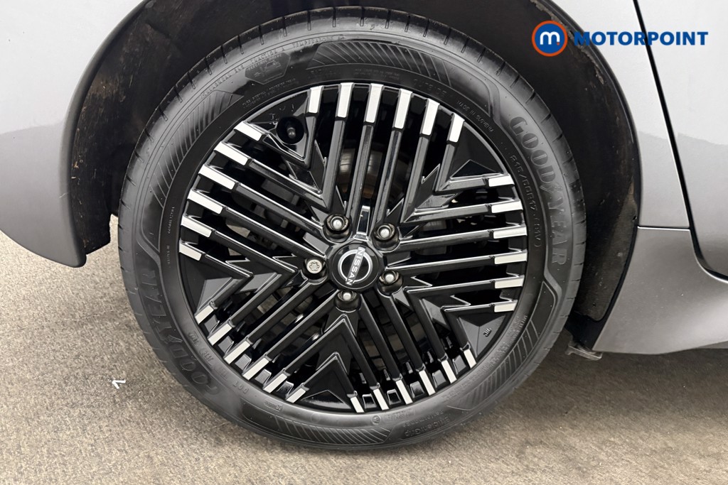 Nissan Leaf N-Connecta Automatic Electric Hatchback - Stock Number (1589537) - 25th supplementary image