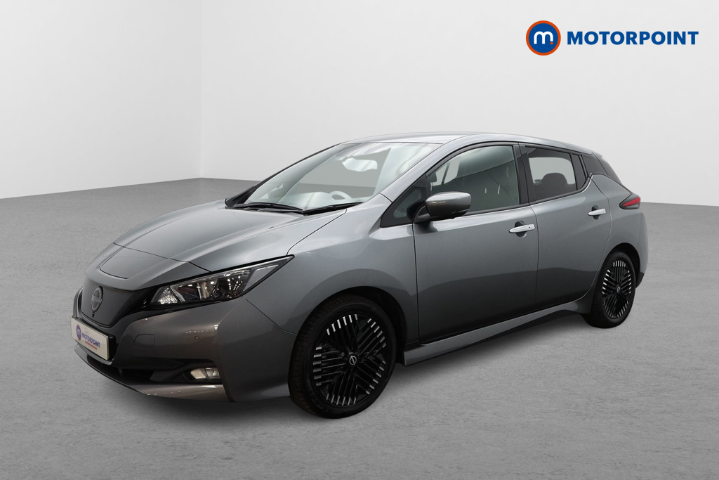 Nissan Leaf N-Connecta Automatic Electric Hatchback - Stock Number (1589537) - Passenger side front corner