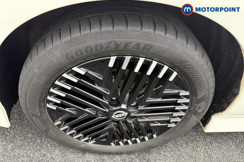 Nissan Leaf Tekna Automatic Electric Hatchback - Stock Number (1590188) - 30th supplementary image