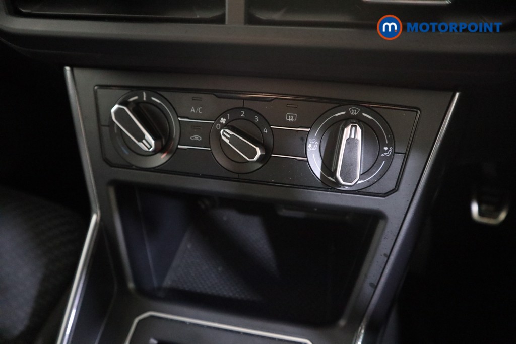 Volkswagen Polo R-Line Manual Petrol Hatchback - Stock Number (1590771) - 8th supplementary image