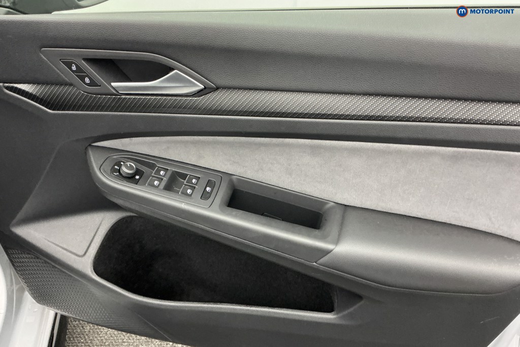 Volkswagen Golf R-Line Automatic Petrol Hatchback - Stock Number (1591625) - 22nd supplementary image