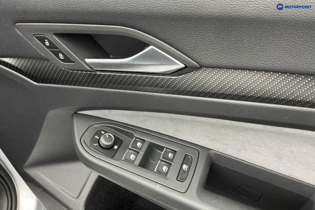 Volkswagen Golf R-Line Automatic Petrol Hatchback - Stock Number (1591625) - 23rd supplementary image
