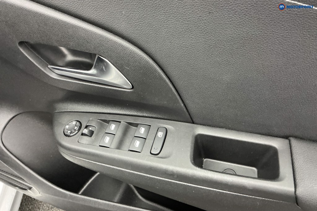 Vauxhall Corsa Elite Edition Manual Petrol Hatchback - Stock Number (1592211) - 20th supplementary image