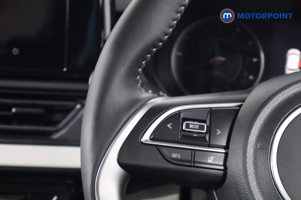 Suzuki Swift Motion Automatic Petrol Hatchback - Stock Number (1592306) - 7th supplementary image