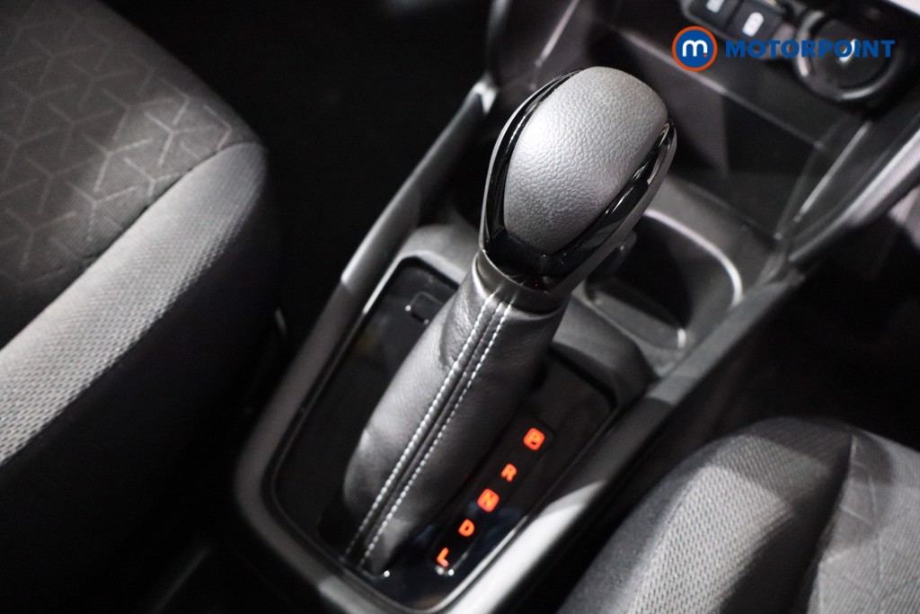 Suzuki Swift Motion Automatic Petrol Hatchback - Stock Number (1592306) - 14th supplementary image