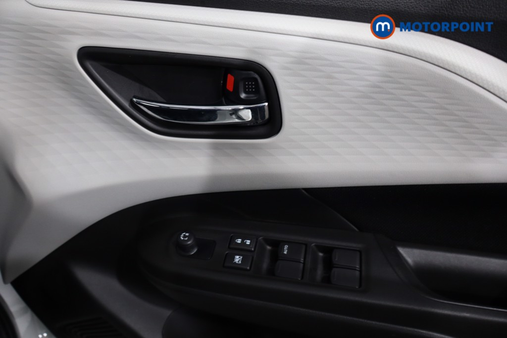 Suzuki Swift Motion Automatic Petrol Hatchback - Stock Number (1592306) - 23rd supplementary image