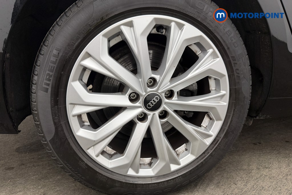 Audi A4 Technik Automatic Petrol Saloon - Stock Number (1592870) - 10th supplementary image