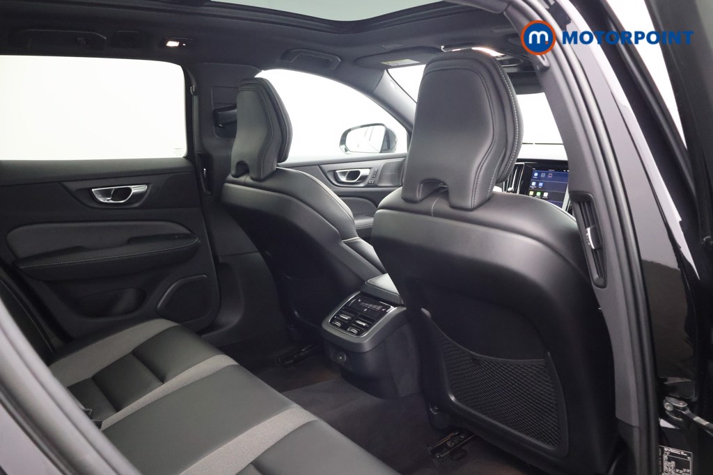 Volvo V60 Cross Country Ultimate Automatic Petrol Estate - Stock Number (1592939) - 13th supplementary image
