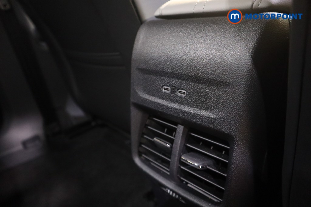 Ford Explorer Premium Automatic Electric SUV - Stock Number (1593093) - 17th supplementary image