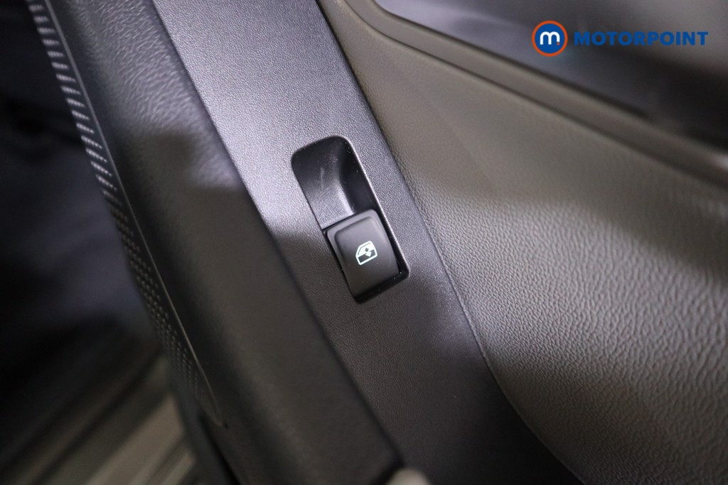 Ford Explorer Premium Automatic Electric SUV - Stock Number (1593093) - 18th supplementary image