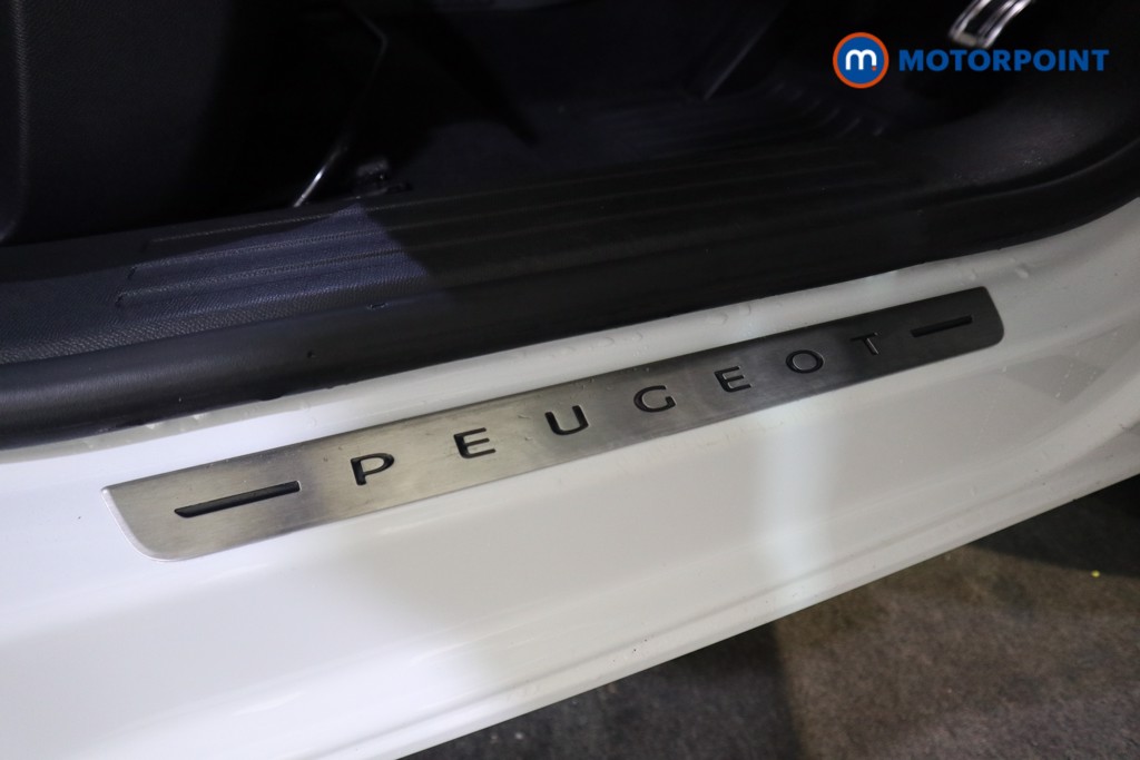 Peugeot 2008 GT Automatic Electric SUV - Stock Number (1593549) - 13th supplementary image