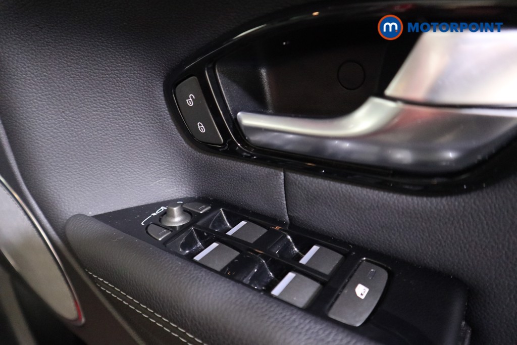 Land Rover Range Rover Evoque Se Tech Manual Diesel SUV - Stock Number (1593711) - 13th supplementary image